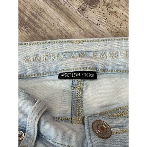 American Eagle High Rise Shortie Next Level Stretch Light Wash Women’s Sz 4 - Picture 2 of 6